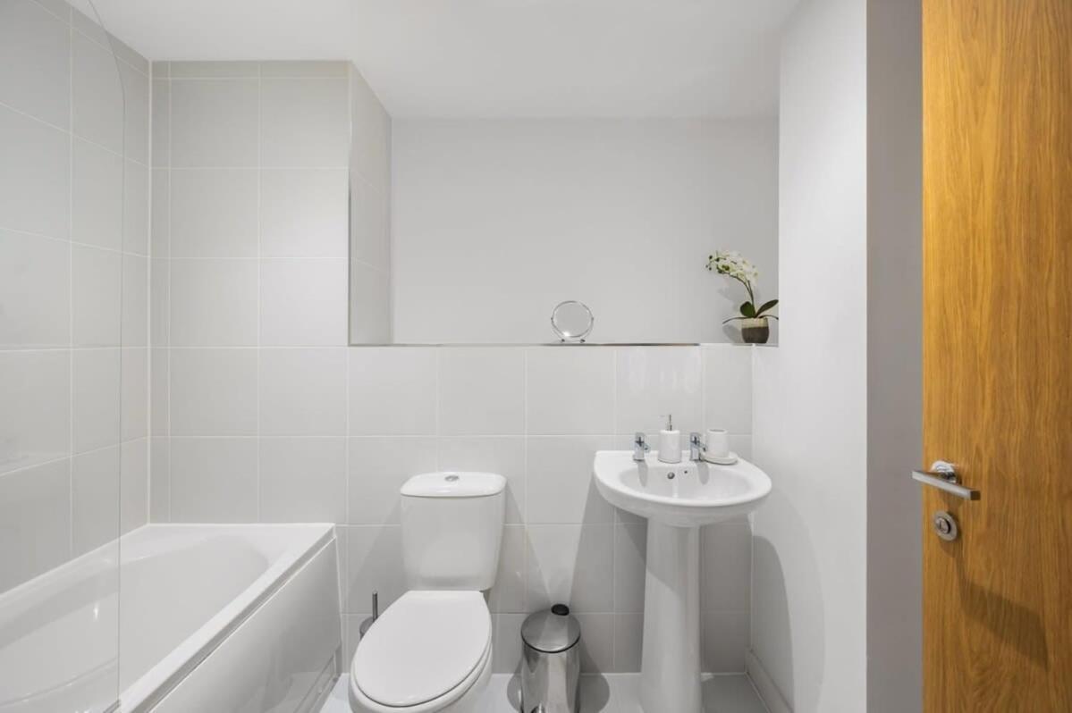 A Lovely 2 Bedroom Apartment In The Heart Of Preston Preston  Exterior photo